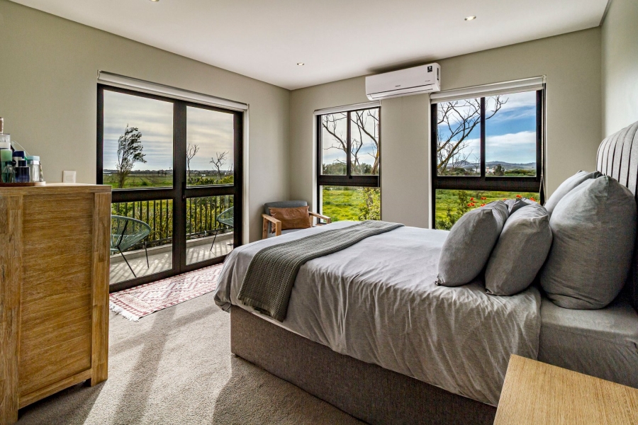 4 Bedroom Property for Sale in Croydon Gardens Estate Western Cape